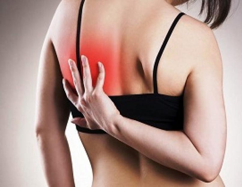 कंधे के ब्लेड के बीच तनाव को कैसे दूर करें।  रीढ़ की हड्डी में कंधे के ब्लेड के बीच दर्द का क्या मतलब है?  दर्द से राहत पाने के संभावित तरीके
